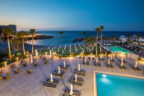 Infinity Blu - Designed for adults by Louis Hotels